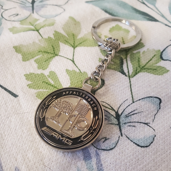 AMG Mercedes keychain - Picture 3 of 4